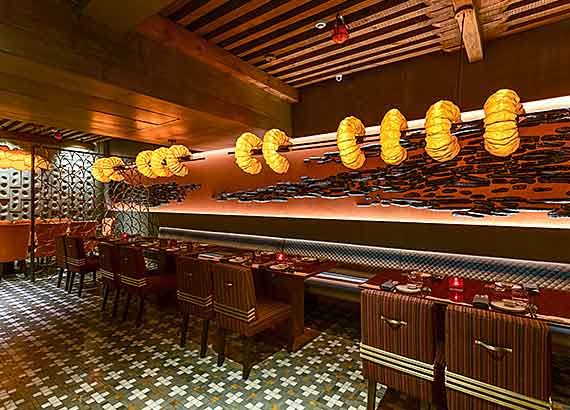 Bar & Restaurant Interiors